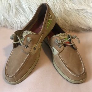 Sperry Topsails
